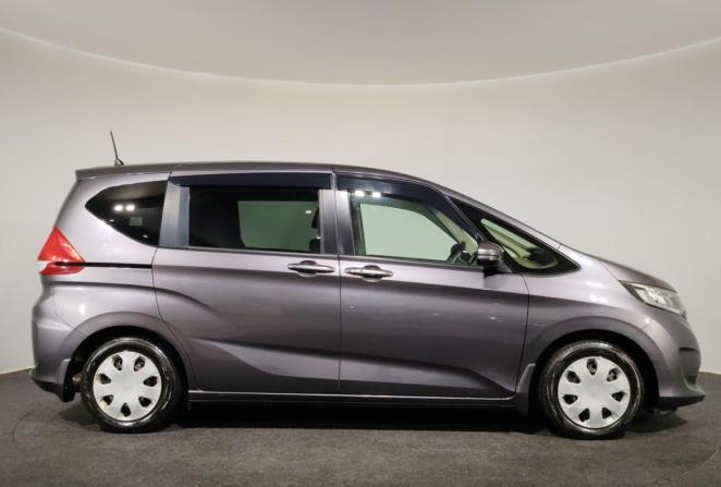 Honda Freed II с пробегом 2018 года, цена 1 780 000 рублей, 87806 км, компактвэн, Автокод Объявления