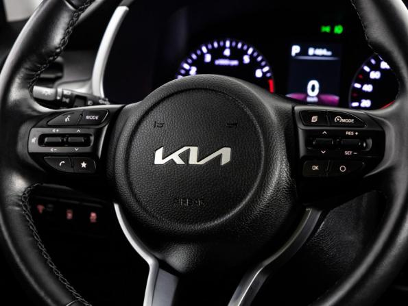 Kia Rio IV Рестайлинг с пробегом 2021 года, цена 1 599 000 рублей, 143455 км, седан, Автокод Объявления