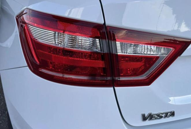 Lada (ВАЗ) Vesta I с пробегом 2021 года, цена 885 000 рублей, 93390 км, седан, Автокод Объявления