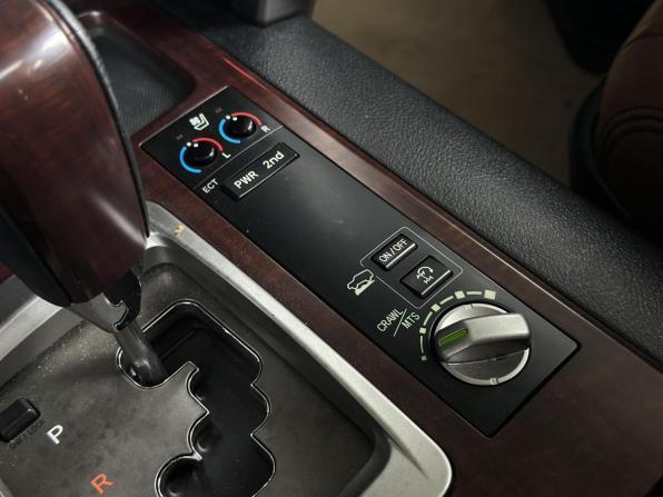 Toyota Land Cruiser 200 Series Рестайлинг 1 с пробегом 2014 года, цена 4 299 000 рублей, 214452 км, внедорожник, Автокод Объявления