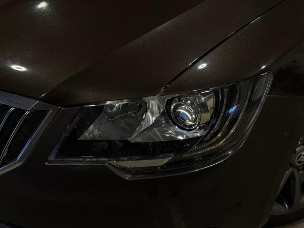 Skoda Superb II Рестайлинг с пробегом 2013 года, цена 1 190 000 рублей, 183137 км, лифтбек, Автокод Объявления