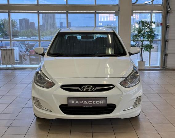 Hyundai Solaris I с пробегом 2011 года, цена 720 000 рублей, 165000 км, седан, Автокод Объявления