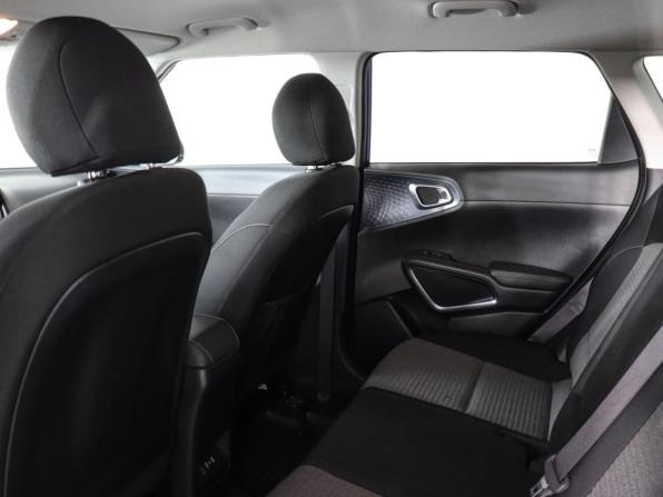 Kia Soul III Рестайлинг с пробегом 2023 года, цена 2 640 000 рублей, 22868 км, хэтчбек, Автокод Объявления