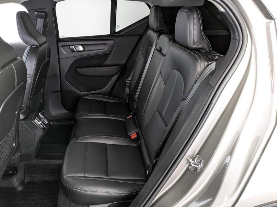 Volvo XC40 I Москва  - изображение 18