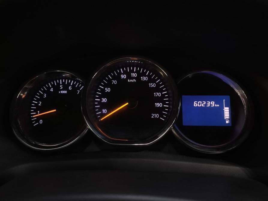 Renault Logan II Санкт-Петербург  - изображение 15