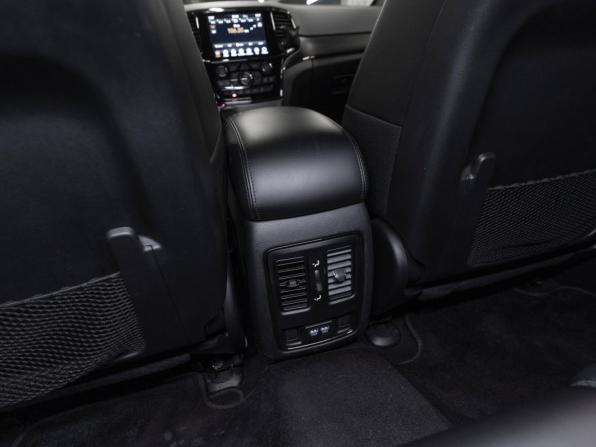 Jeep Grand Cherokee IV (WK2) Рестайлинг с пробегом 2019 года, цена 4 300 000 рублей, 95500 км, внедорожник, Автокод Объявления