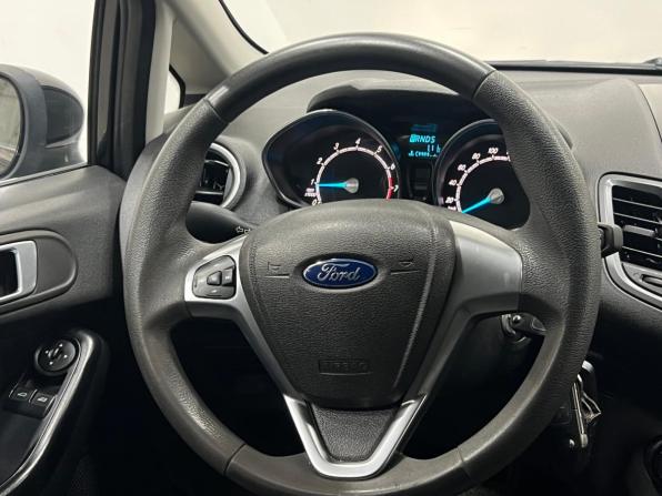 Ford Fiesta Mk6 Рестайлинг с пробегом 2015 года, цена 695 000 рублей, 209185 км, хэтчбек, Автокод Объявления