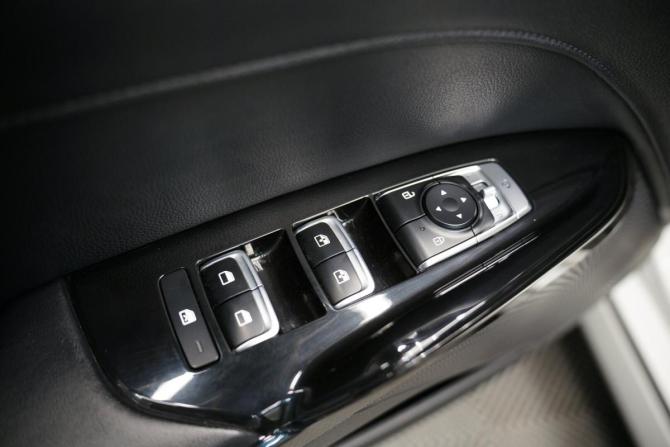 Kia K5 III с пробегом 2020 года, цена 2 550 000 рублей, 108472 км, седан, Автокод Объявления