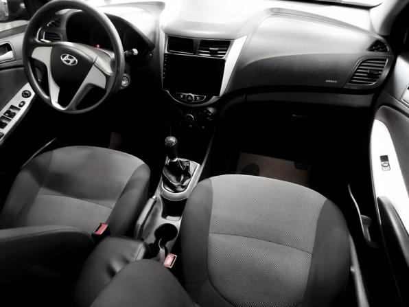 Hyundai Solaris I с пробегом 2011 года, цена 682 400 рублей, 242507 км, седан, Автокод Объявления