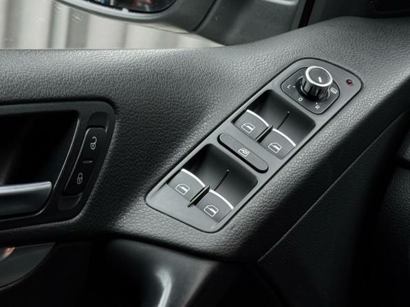 Volkswagen Tiguan I Рестайлинг с пробегом 2013 года, цена 1 799 000 рублей, 100049 км, внедорожник, Автокод Объявления