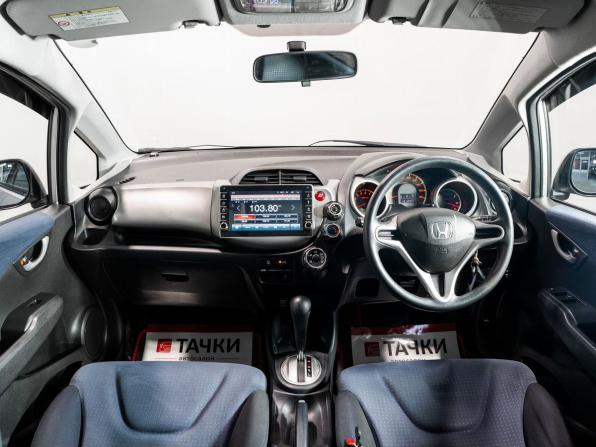 Honda Fit II с пробегом 2010 года, цена 950 000 рублей, 131254 км, хэтчбек, Автокод Объявления
