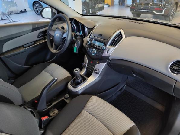 Chevrolet Cruze I Рестайлинг с пробегом 2015 года, цена 600 000 рублей, 259630 км, седан, Автокод Объявления