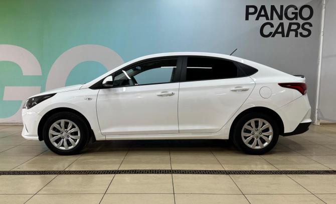 Hyundai Solaris II Рестайлинг с пробегом 2021 года, цена 1 540 000 рублей, 77043 км, седан, Автокод Объявления