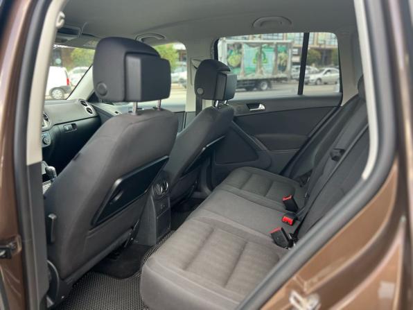 Volkswagen Tiguan I Рестайлинг с пробегом 2015 года, цена 1 390 000 рублей, 142844 км, внедорожник, Автокод Объявления