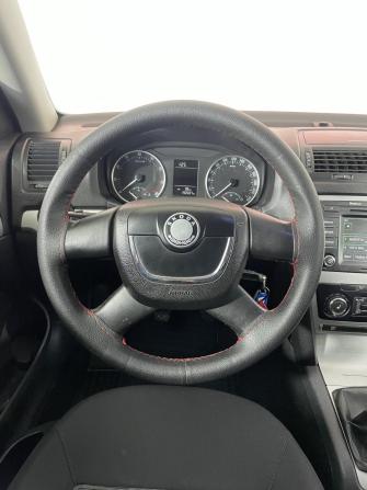 Skoda Octavia II (A5) Рестайлинг с пробегом 2012 года, цена 640 000 рублей, 190542 км, лифтбек, Автокод Объявления