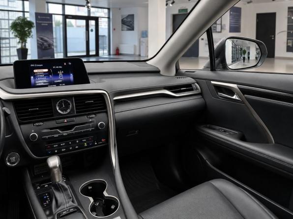 Lexus RX IV с пробегом 2018 года, цена 3 780 000 рублей, 71220 км, внедорожник, Автокод Объявления