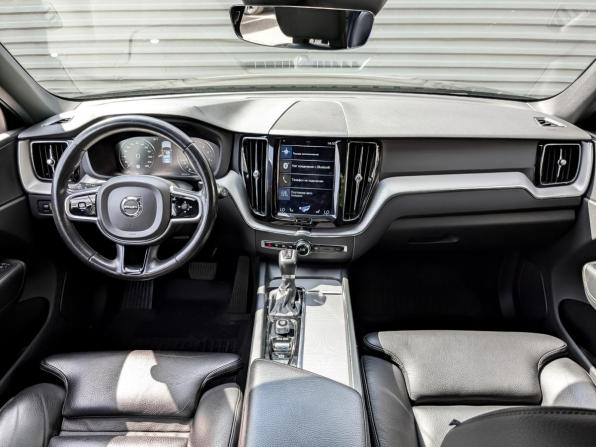 Volvo XC60 II с пробегом 2018 года, цена 3 150 000 рублей, 120630 км, внедорожник, Автокод Объявления