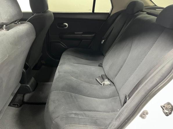 Nissan Tiida I Рестайлинг с пробегом 2013 года, цена 684 000 рублей, 212000 км, седан, Автокод Объявления