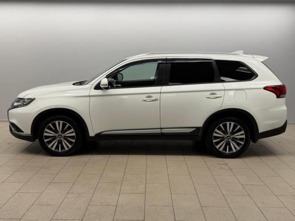 Mitsubishi Outlander III Рестайлинг 3 с пробегом 2019 года, цена 2 065 000 рублей, 93198 км, внедорожник, Автокод Объявления