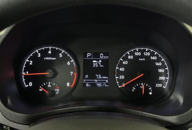 Hyundai Solaris II с пробегом 2018 года, цена 1 350 000 рублей, 79517 км, седан, Автокод Объявления
