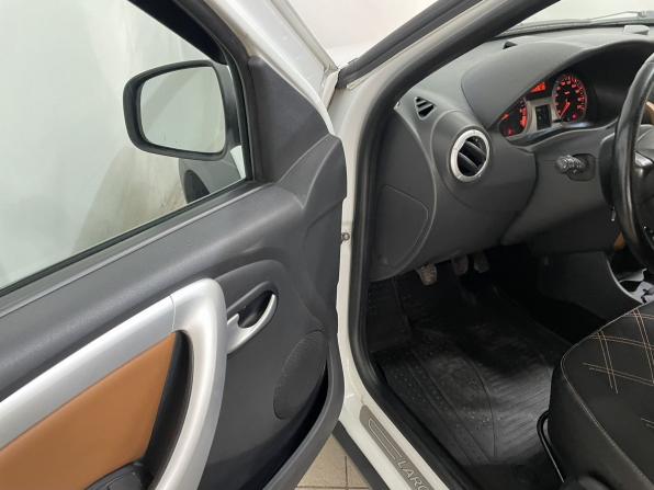 Lada (ВАЗ) Largus I с пробегом 2018 года, цена 990 000 рублей, 136346 км, универсал, Автокод Объявления