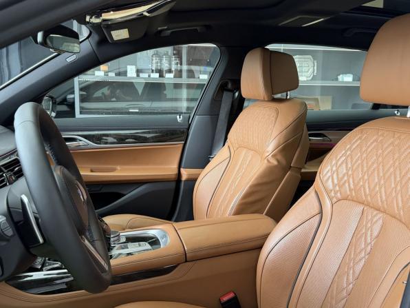 BMW 7 серии VI (G11/G12) Рестайлинг с пробегом 2020 года, цена 6 300 000 рублей, 49200 км, седан, Автокод Объявления