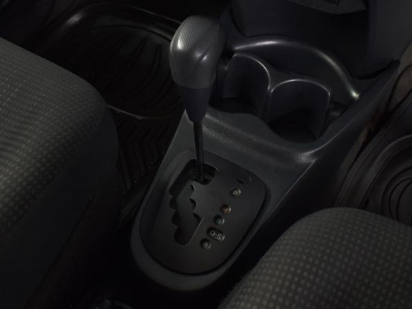 Toyota Vitz III (XP130) Рестайлинг 2 с пробегом 2017 года, цена 894 995 рублей, 150494 км, хэтчбек, Автокод Объявления
