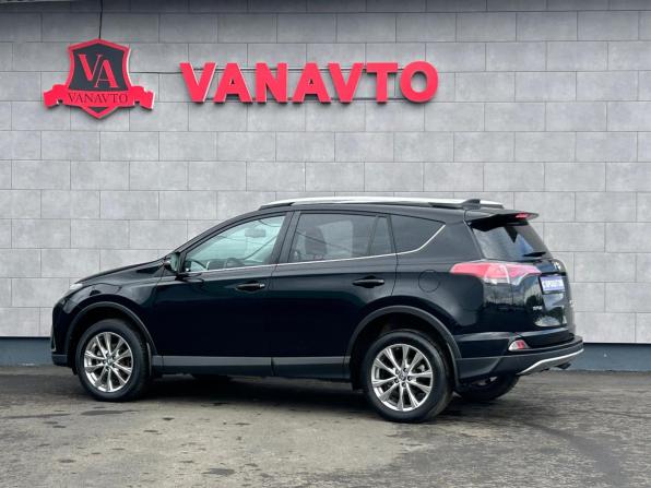 Toyota RAV4 IV (XA40) Рестайлинг с пробегом 2018 года, цена 2 590 000 рублей, 102036 км, внедорожник, Автокод Объявления