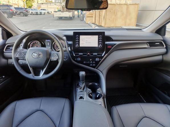 Toyota Camry VIII (XV70) Рестайлинг с пробегом 2021 года, цена 3 699 000 рублей, 750 км, седан, Автокод Объявления