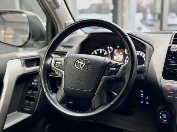 Toyota Land Cruiser Prado 150 Series Рестайлинг 2 с пробегом 2019 года, цена 4 600 000 рублей, 132293 км, внедорожник, Автокод Объявления