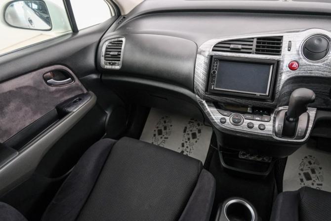 Honda Stream II с пробегом 2008 года, цена 949 000 рублей, 240000 км, компактвэн, Автокод Объявления