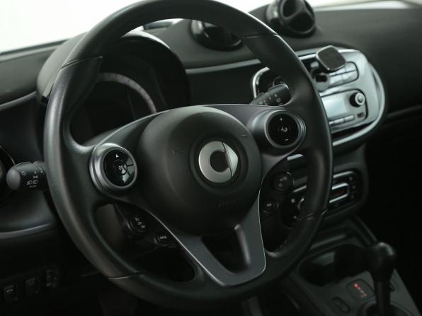 Smart Fortwo III с пробегом 2018 года, цена 1 059 000 рублей, 101900 км, хэтчбек, Автокод Объявления