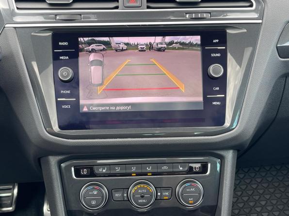 Volkswagen Tiguan II с пробегом 2019 года, цена 3 599 000 рублей, 62118 км, внедорожник, Автокод Объявления