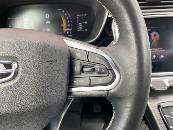Geely Atlas Pro с пробегом 2023 года, цена 1 990 000 рублей, 80258 км, внедорожник, Автокод Объявления