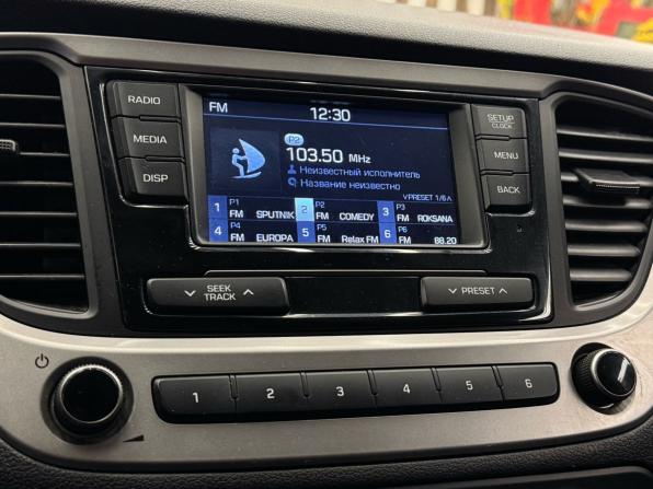 Hyundai Solaris II с пробегом 2019 года, цена 714 999 рублей, 305000 км, седан, Автокод Объявления