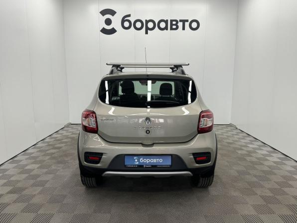Renault Sandero II с пробегом 2017 года, цена 1 050 000 рублей, 118111 км, хэтчбек, Автокод Объявления