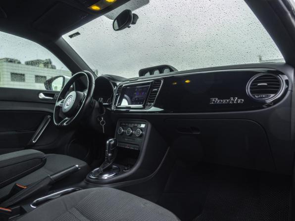 Volkswagen Beetle II (A5) с пробегом 2013 года, цена 1 300 000 рублей, 214000 км, хэтчбек, Автокод Объявления
