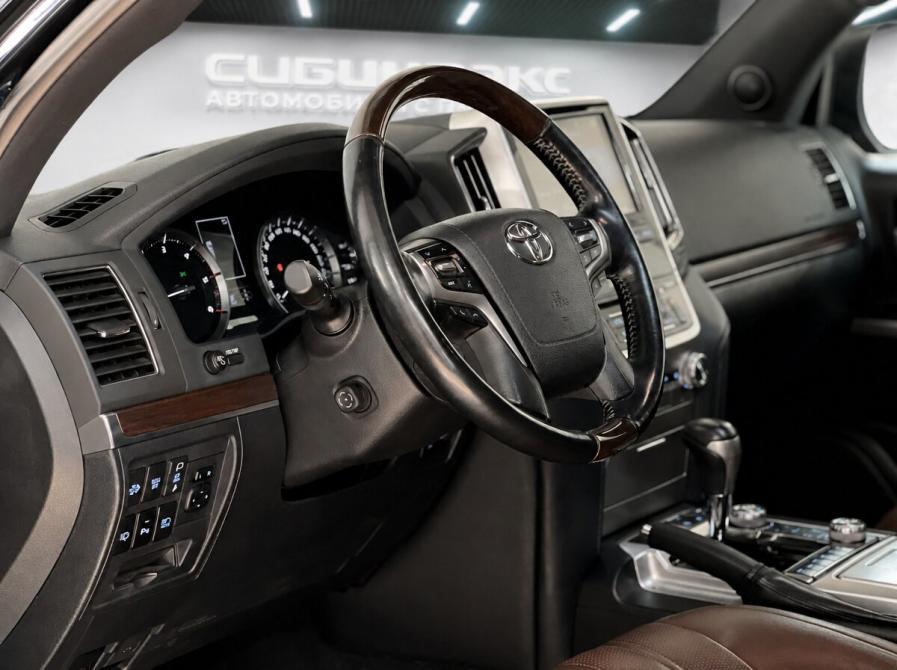 Toyota Land Cruiser 200 Series Рестайлинг 2 Кемерово  - изображение 12
