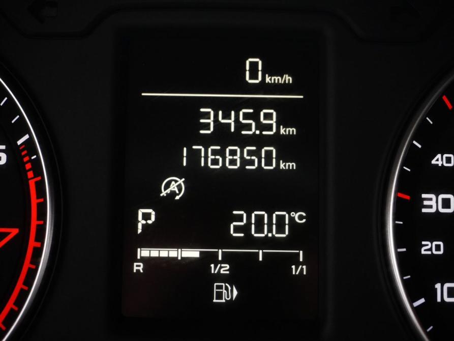 Audi A1 I (8X) Москва  - изображение 14