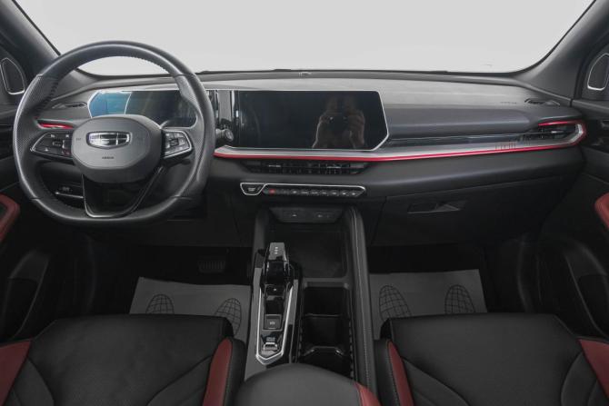 Geely Coolray I Рестайлинг с пробегом 2024 года, цена 2 159 000 рублей, 17732 км, внедорожник, Автокод Объявления