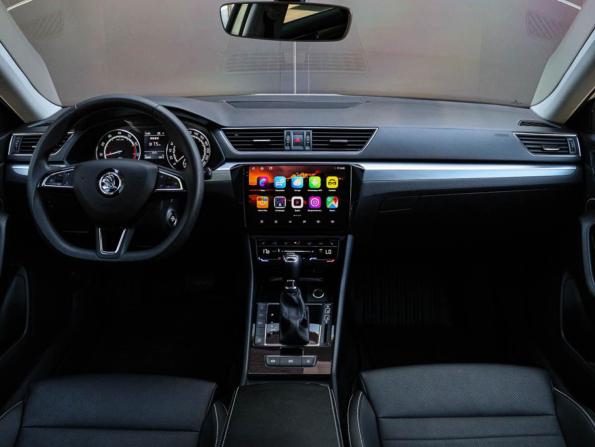 Skoda Superb III Рестайлинг с пробегом 2020 года, цена 2 450 000 рублей, 53940 км, лифтбек, Автокод Объявления