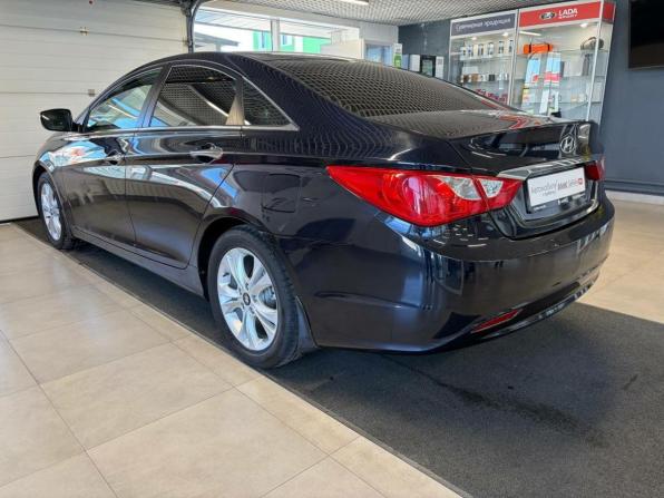 Hyundai Sonata VI (YF) с пробегом 2011 года, цена 1 058 000 рублей, 238341 км, седан, Автокод Объявления