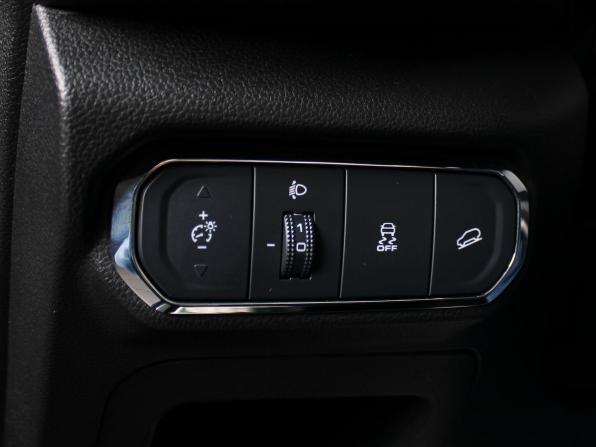 Haval Jolion I Рестайлинг с пробегом 2023 года, цена 1 980 000 рублей, 40812 км, внедорожник, Автокод Объявления