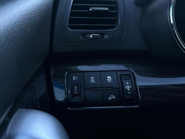 Kia Sorento II с пробегом 2011 года, цена 1 400 000 рублей, 206992 км, внедорожник, Автокод Объявления