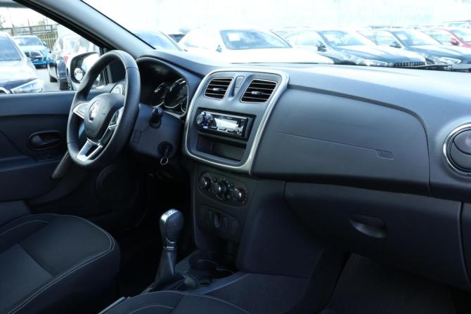 Renault Logan II Рестайлинг с пробегом 2022 года, цена 1 250 000 рублей, 83349 км, седан, Автокод Объявления