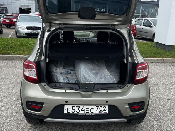 Renault Sandero II Рестайлинг с пробегом 2020 года, цена 1 120 000 рублей, 122380 км, хэтчбек, Автокод Объявления