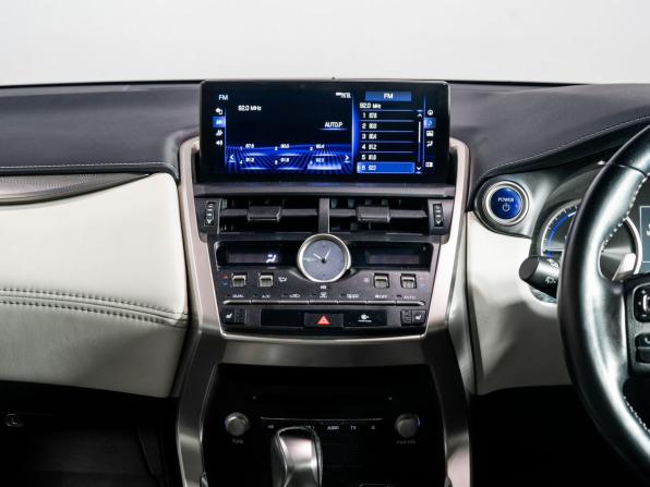 Lexus NX I Рестайлинг с пробегом 2019 года, цена 4 350 000 рублей, 101340 км, внедорожник, Автокод Объявления