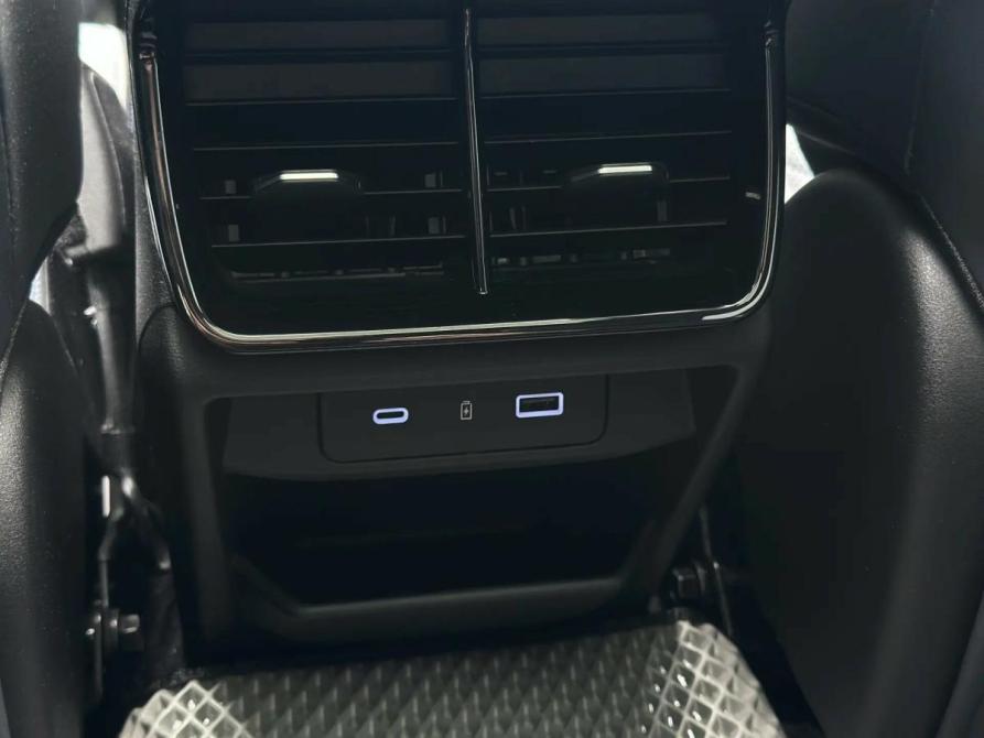 Geely Atlas II Мурманск  - изображение 24