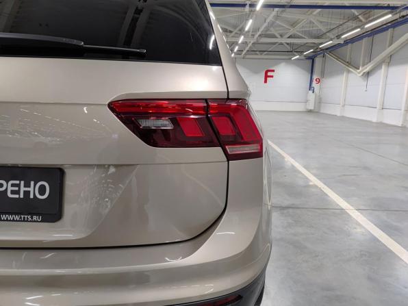 Volkswagen Tiguan II с пробегом 2019 года, цена 1 815 000 рублей, 142000 км, внедорожник, Автокод Объявления