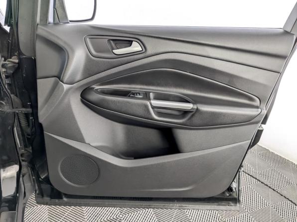 Ford Kuga II Рестайлинг с пробегом 2019 года, цена 1 715 000 рублей, 162754 км, внедорожник, Автокод Объявления